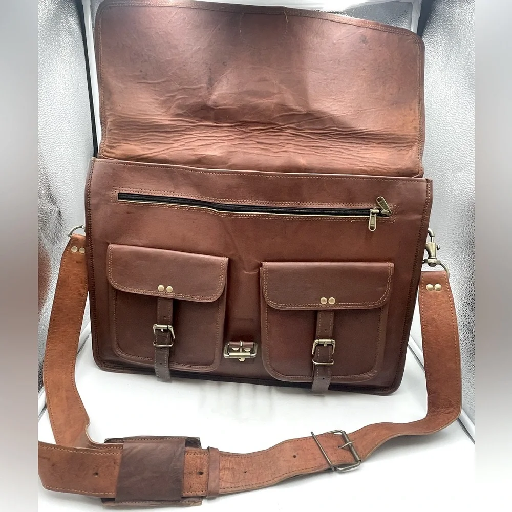Cuero: Hand Crafted Genuine Goat Leather Laptop Computer Messenger Bag Briefcase